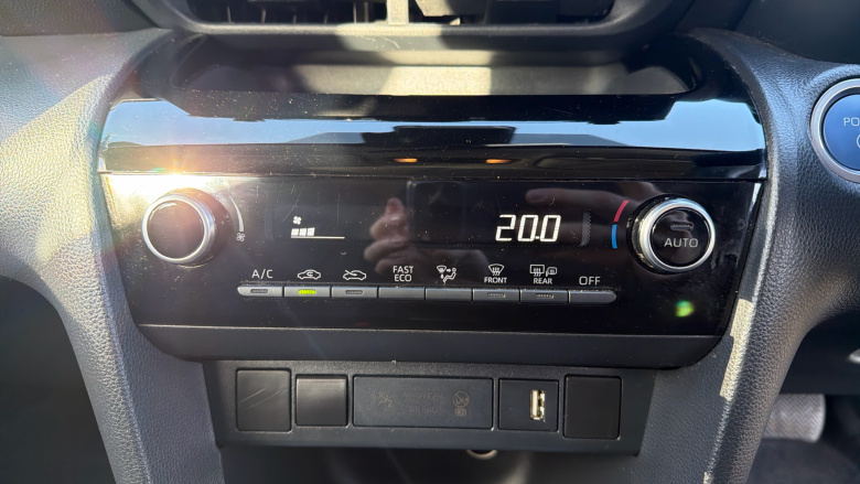 Toyota Yaris Cross 1.5 Hybrid Icon 5dr CVT Hybrid Estate